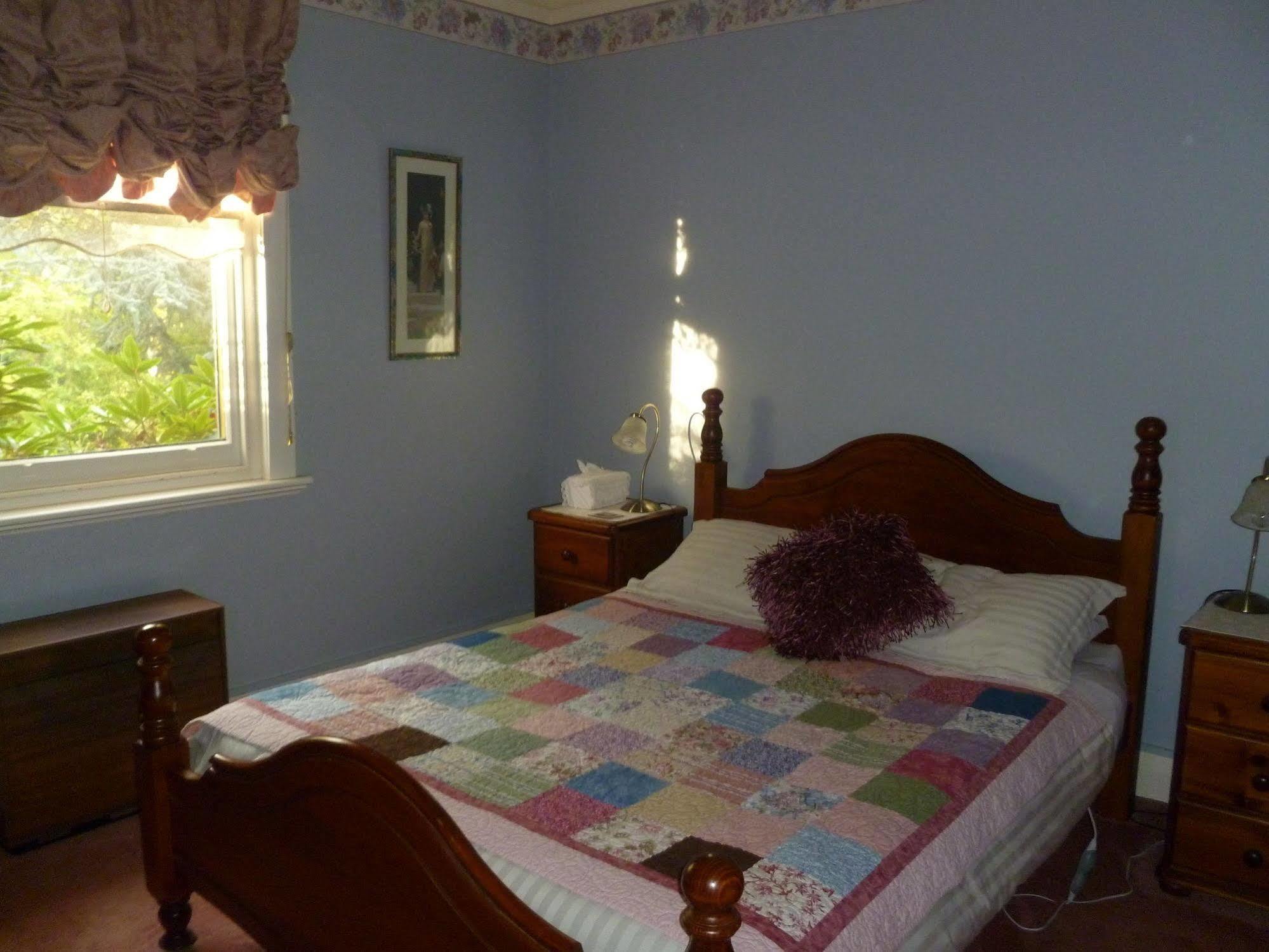 Donalea Bed And Breakfast & Riverview Apartment Castle Forbes Bay Exterior photo
