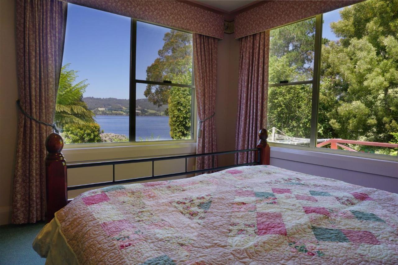 Donalea Bed And Breakfast & Riverview Apartment Castle Forbes Bay Exterior photo